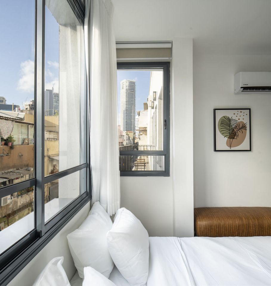 Deluxe Room with Balcony: window view