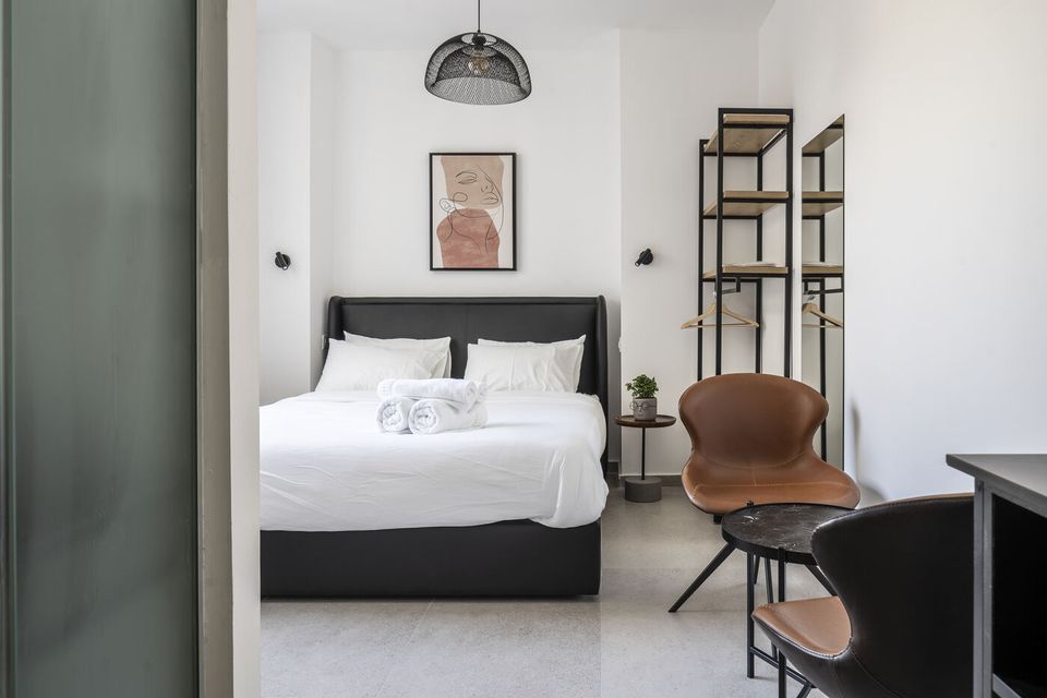 Superior Room: bed